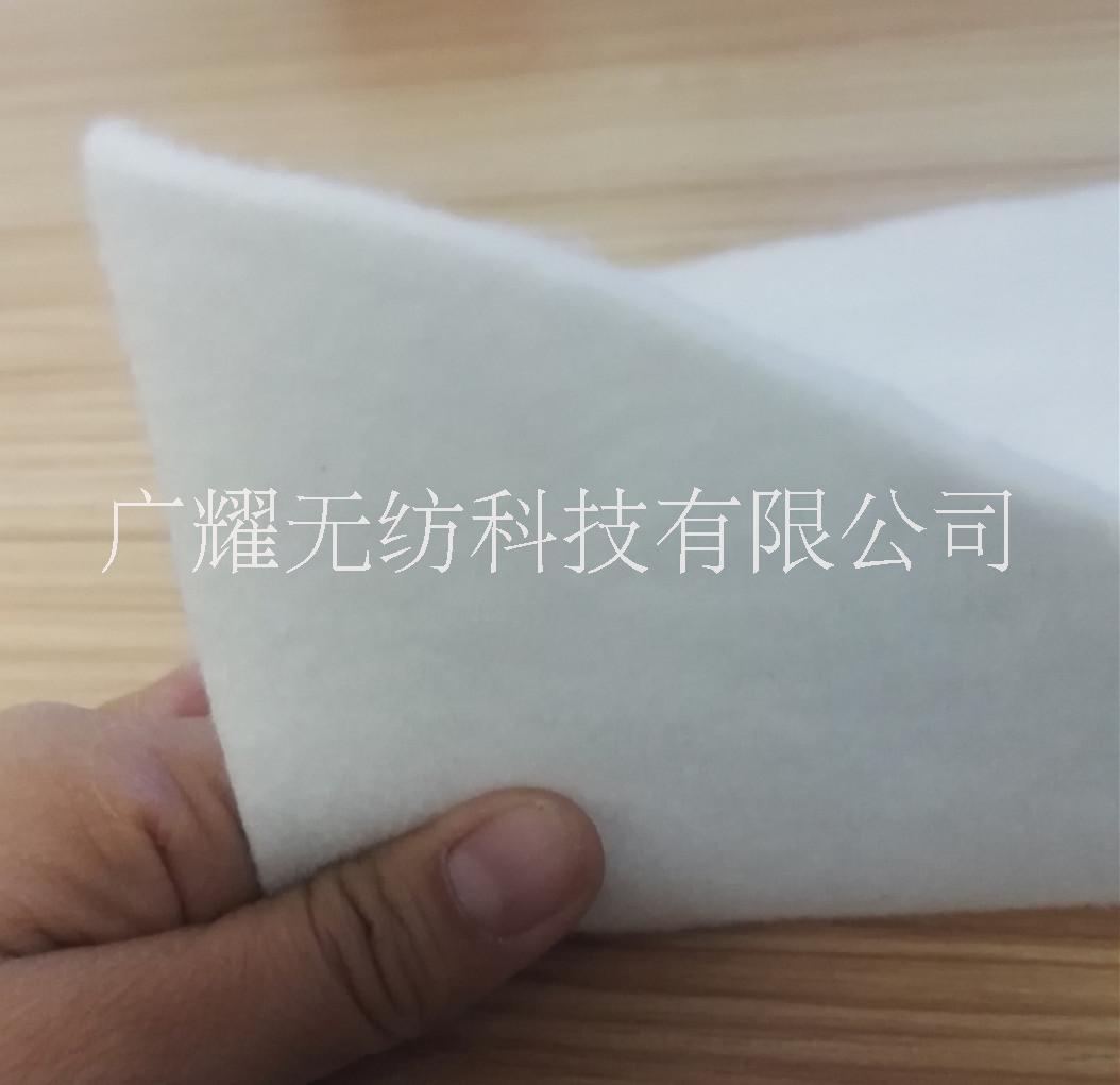 廠家供應(yīng)~保溫棉 阻燃針棉 200克 顏色可定制 耐高溫400度  耐高溫阻燃針棉