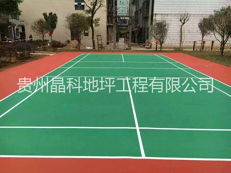 PU弱性球場(chǎng)、塑膠跑道，PU弱性球場(chǎng)材料生產(chǎn)，PU弱性球場(chǎng)施工