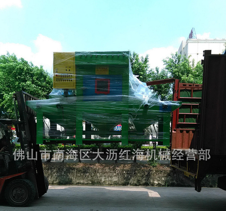 瓷磚彩雕工藝雕花機(jī)玻璃自動(dòng)打砂機(jī)門窗鋁型材噴砂機(jī)佛山噴砂機(jī)廠