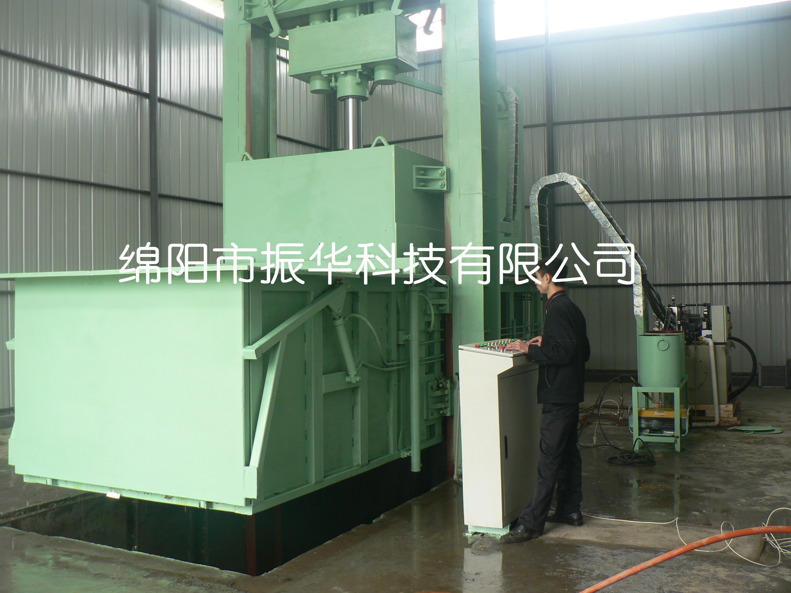 達州巴中廣元  三立柱垂直壓縮處理站 環(huán)保垃圾處理房