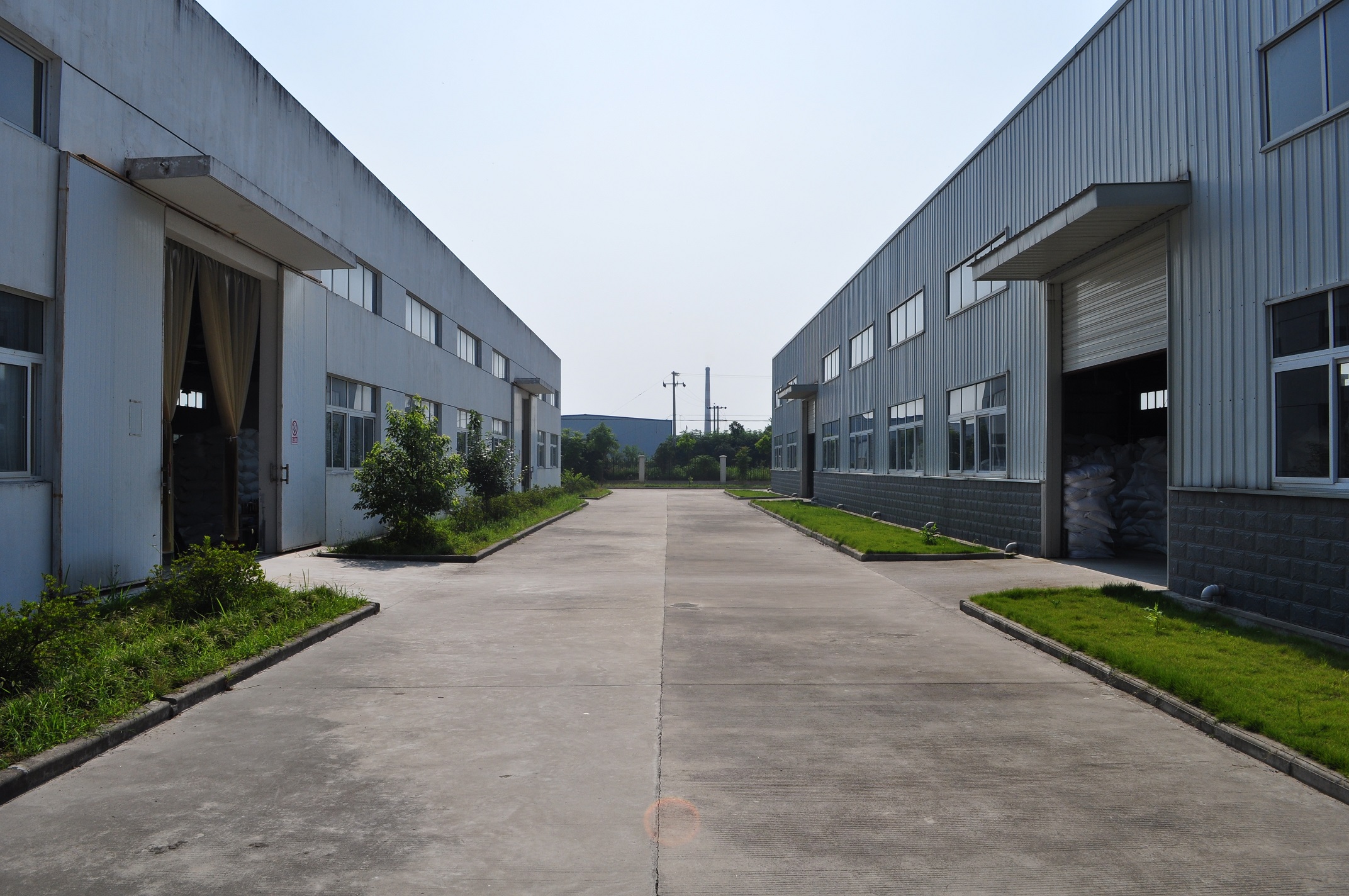 無溶劑環(huán)氧地坪中間漆高固體含量抗壓度強(qiáng)