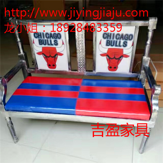 復(fù)古鐵藝餐桌椅廠家直銷(xiāo)