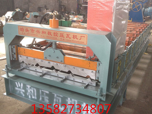 興和機(jī)械特價(jià)820-840型雙層彩鋼琉璃瓦機(jī)設(shè)備一機(jī)三用設(shè)備
