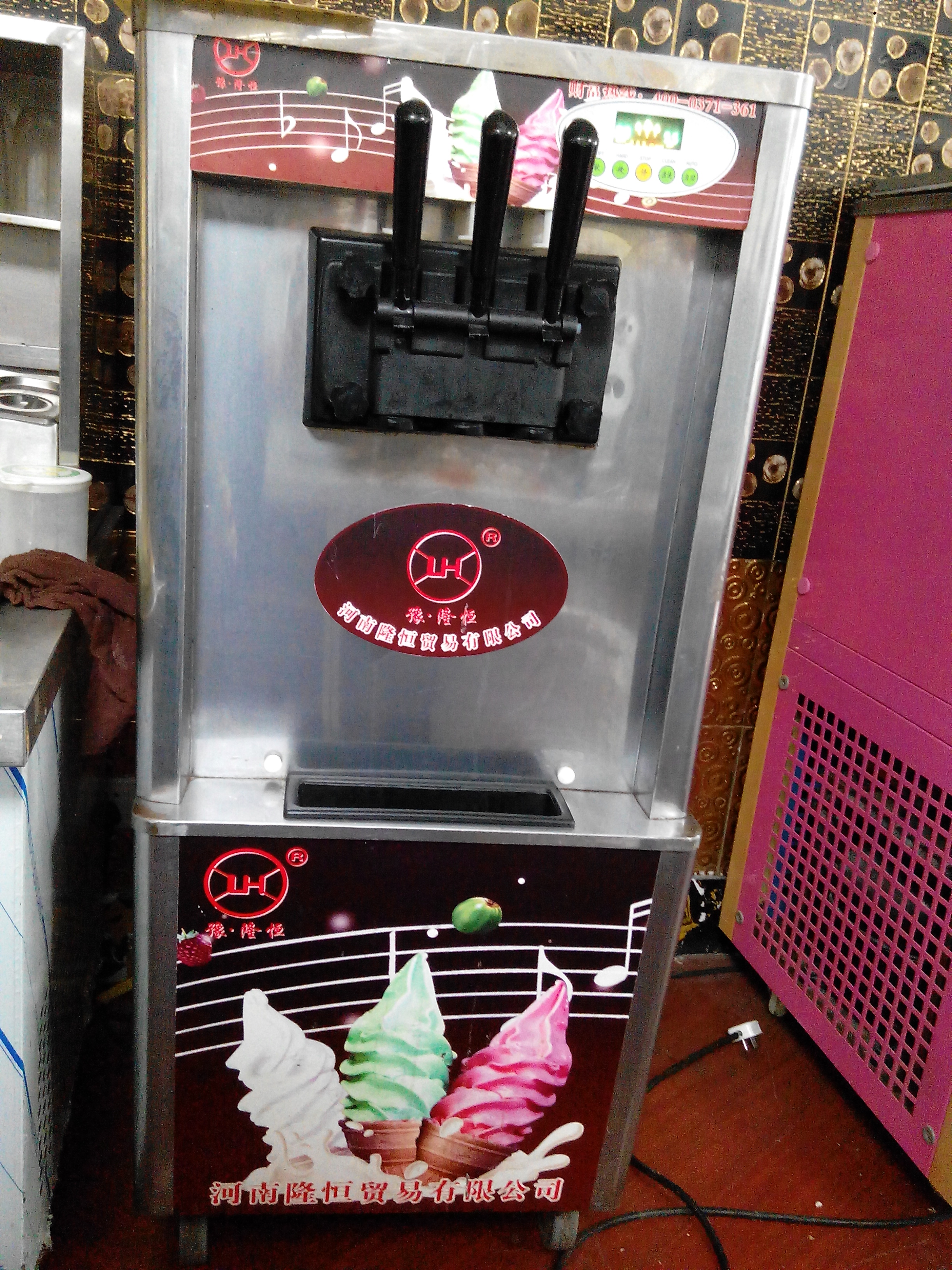 奶茶設(shè)備 奶茶設(shè)備奶茶操作臺奶茶機