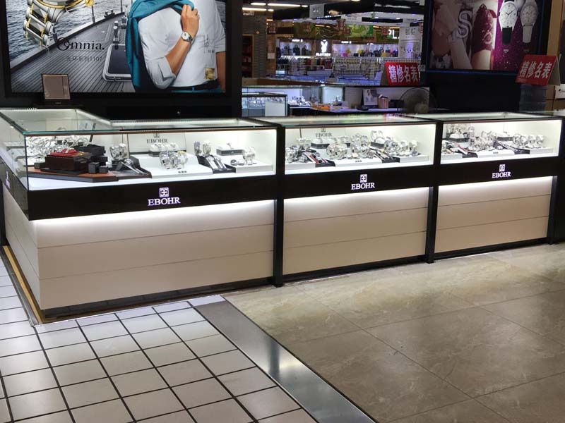 手表柜生產(chǎn)廠家、供應(yīng)手表柜廠家直銷、手表柜供應(yīng)商