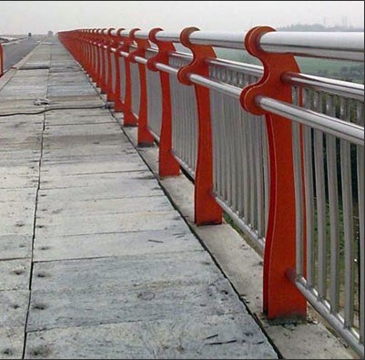 供應(yīng)貴州橋梁護(hù)欄、欄桿批發(fā)零售 貴州不銹鋼復(fù)合管橋梁護(hù)欄批發(fā)