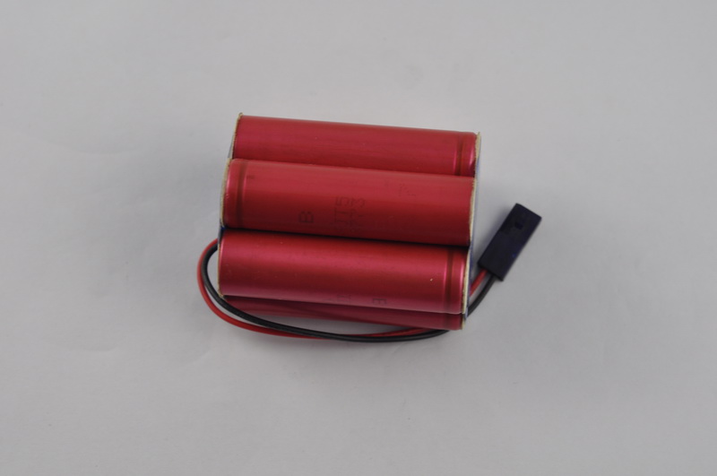 供應(yīng)7.4V2200mAH18650鋰電池組