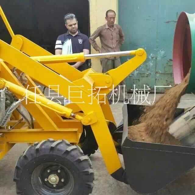 專業(yè)生產(chǎn)裝載機小型鏟車四輪鏟車 型號齊全多功能小型裝載機