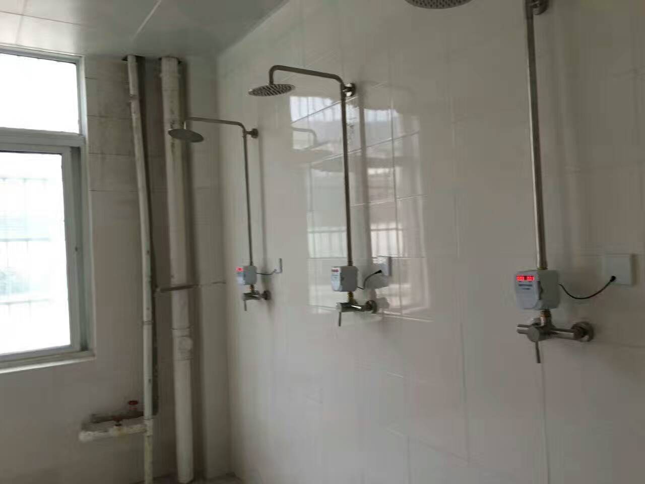 淋浴熱水刷卡收費(fèi)機(jī)，分體水控機(jī)