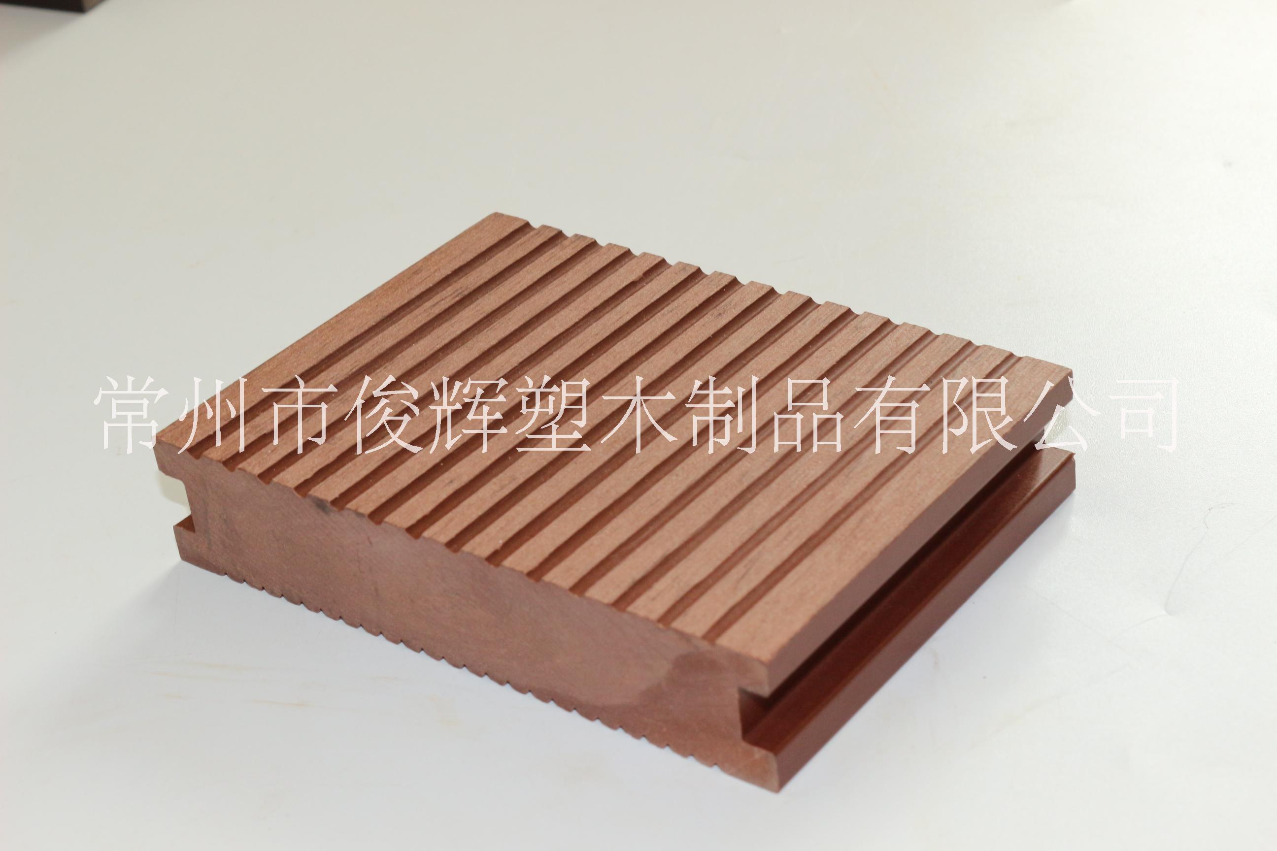 木塑塑木地板塑木花箱塑木欄桿拼接