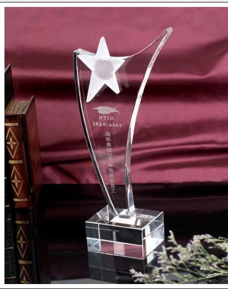表彰大會獎杯.*員工獎杯/個性水晶獎杯定制/免費刻LOGO文字/福建水晶獎杯供應(yīng)