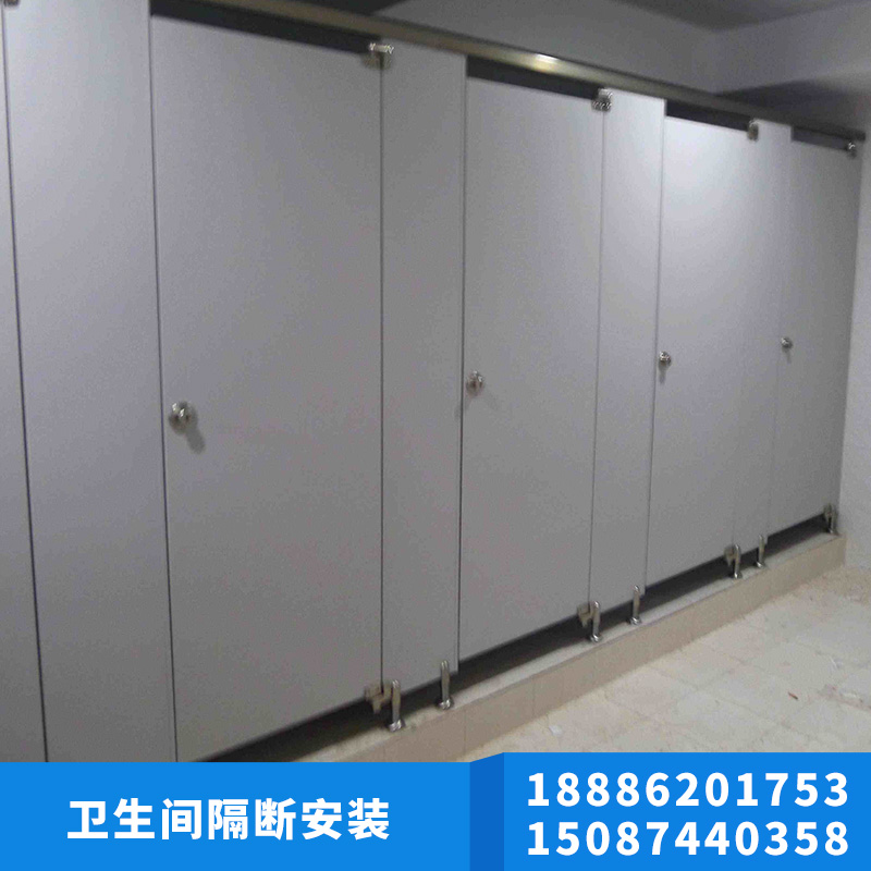 衛(wèi)生間隔斷安裝防潮防水不銹鋼經(jīng)濟實惠隔斷廠家直銷