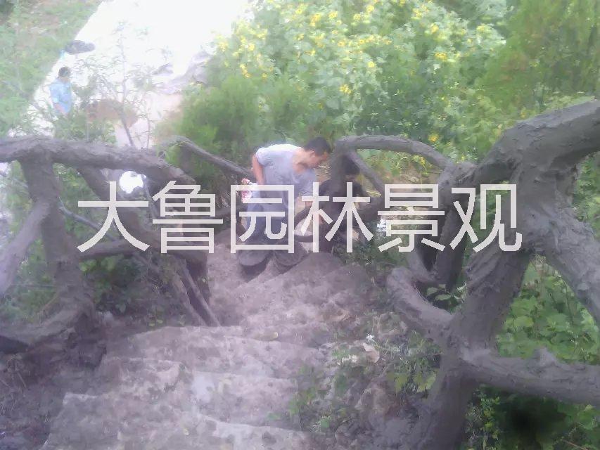 宜春仿木欄桿 仿木欄桿價格 專業(yè)承接仿木欄桿供應宜春仿木欄桿