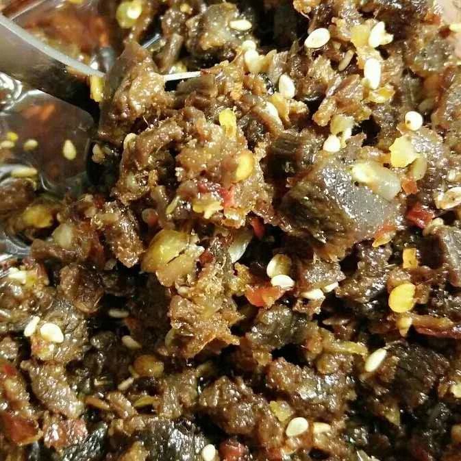 十二村官五香牛肉粒（周五發(fā)貨）