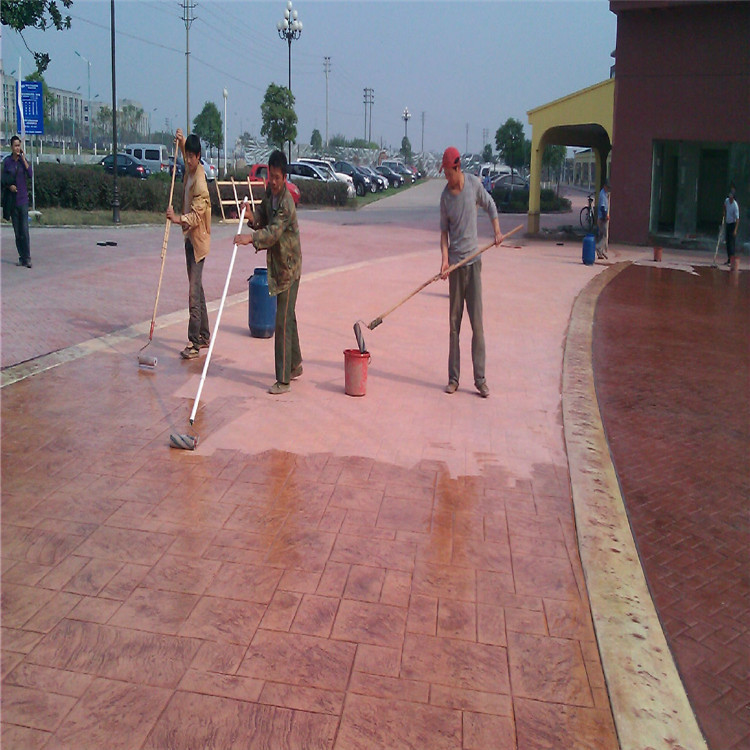 廠家直銷公園路仿石地面材料施工 仿石地面，特價*