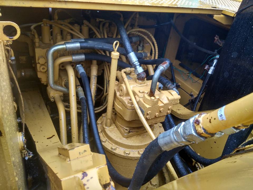 二手挖掘機卡特329D出售