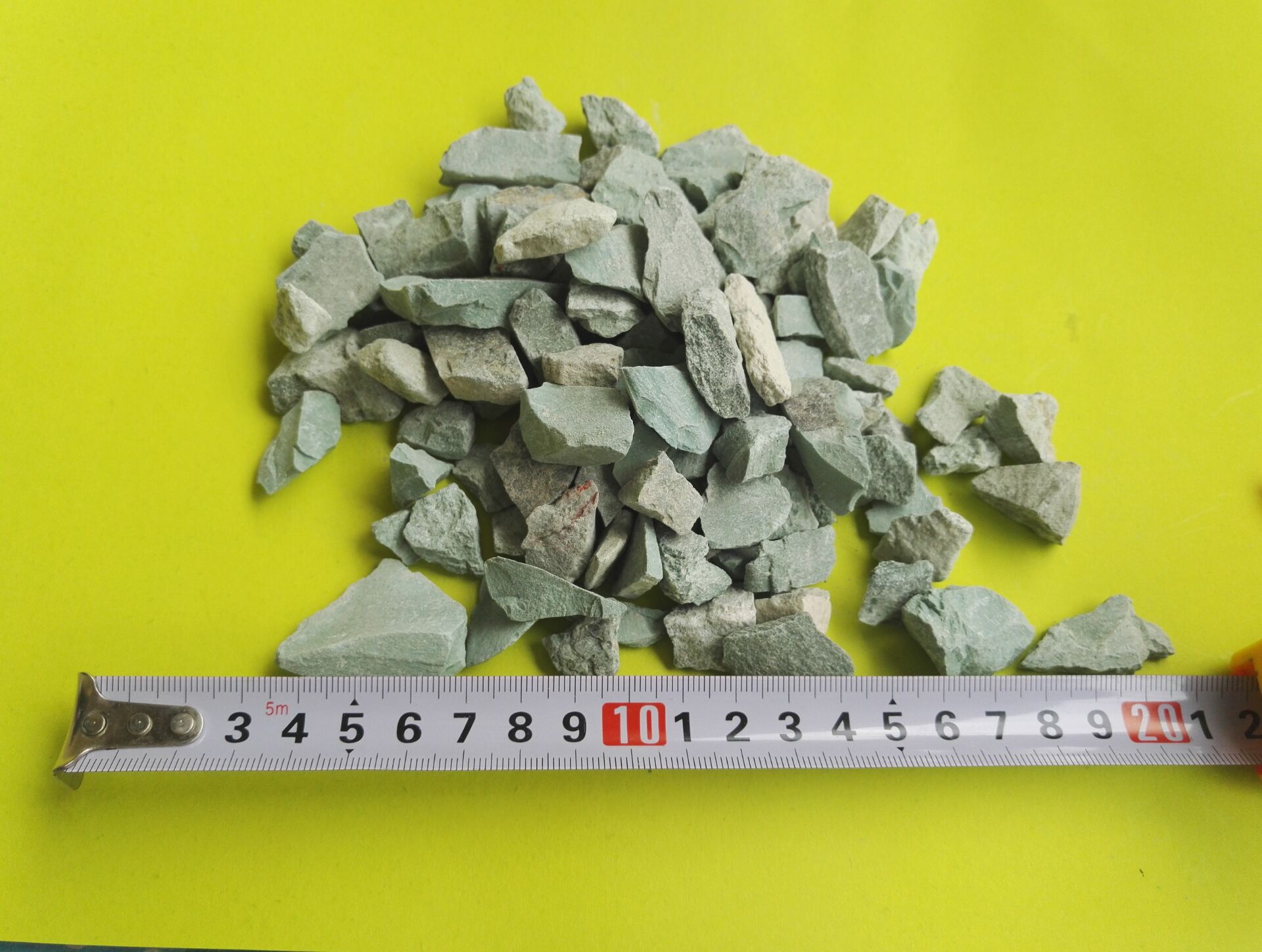 活化沸石 沸石顆粒1-5CM 活化沸石 沸石顆粒 除氨氮沸石