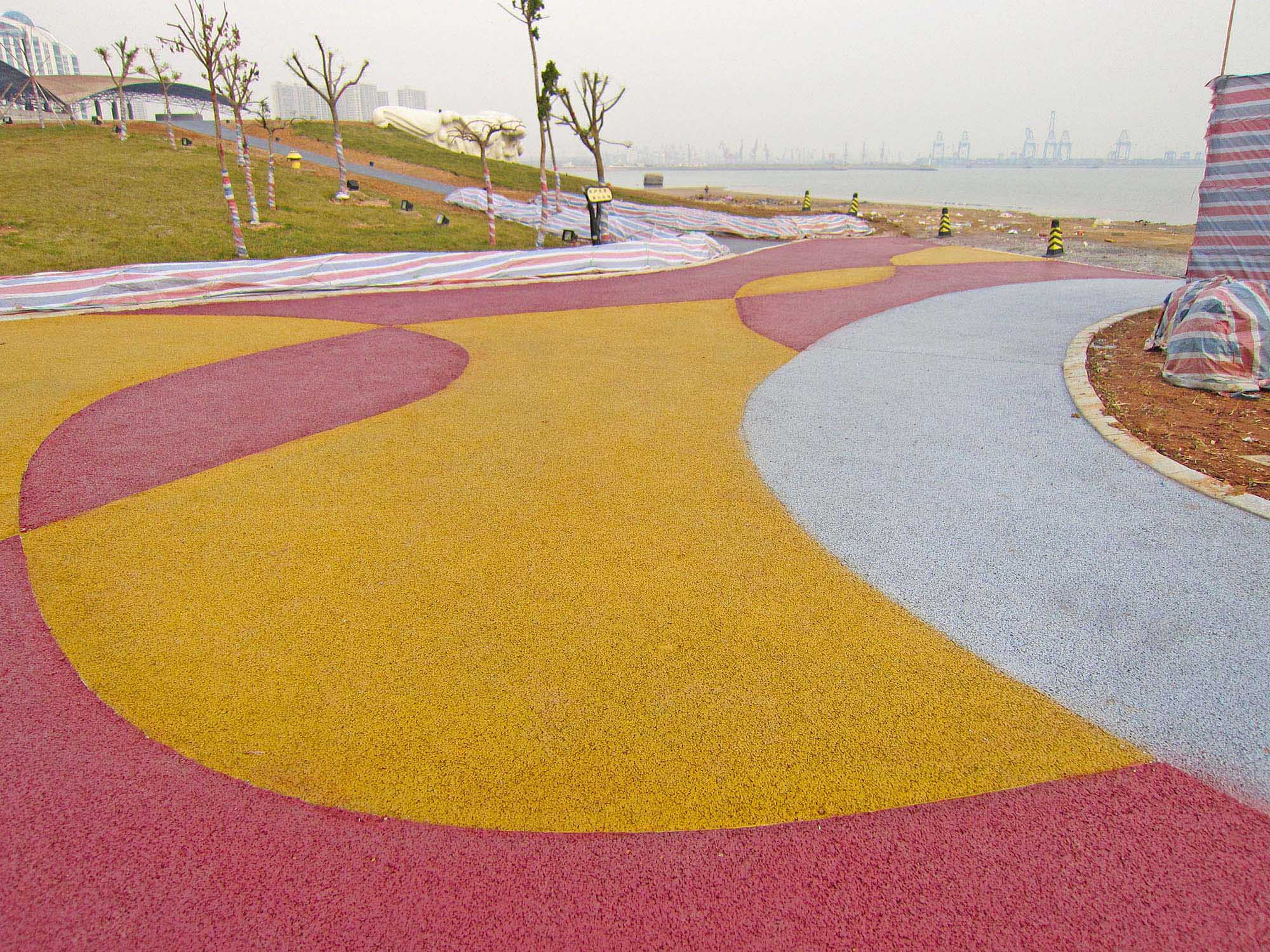 漳州露骨料透水路面，透水膠粘石——環(huán)保先行