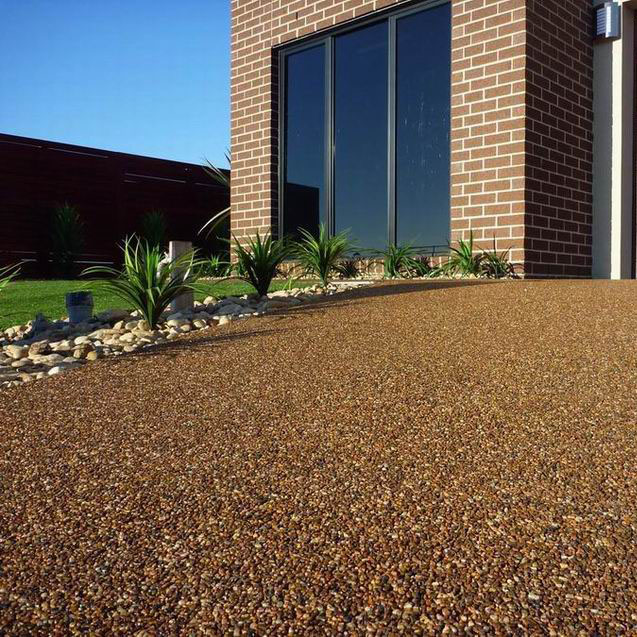 露骨料透水路面與彩色透水地坪的區(qū)別