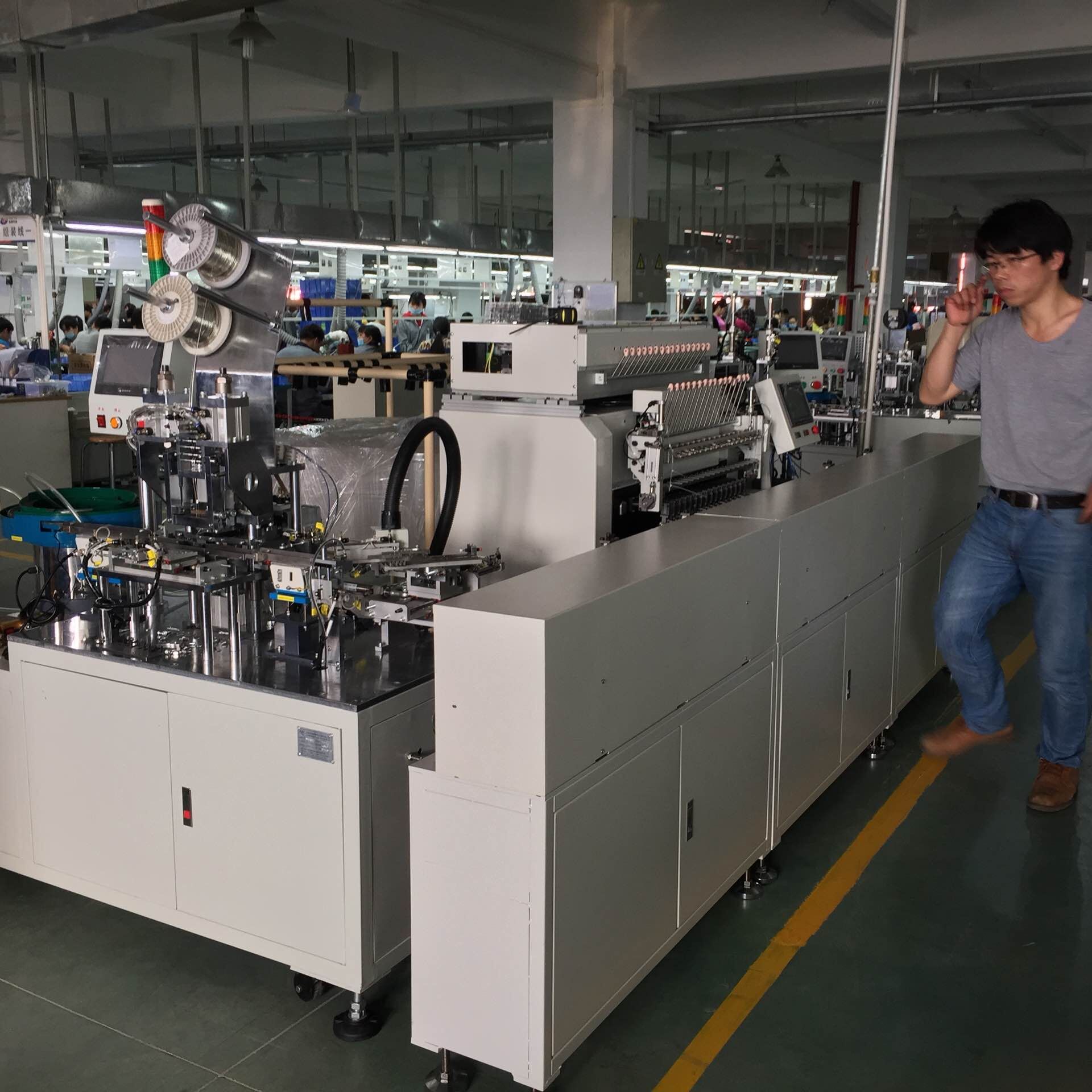 16軸繼電器繞線、絞線機(jī)生產(chǎn)線