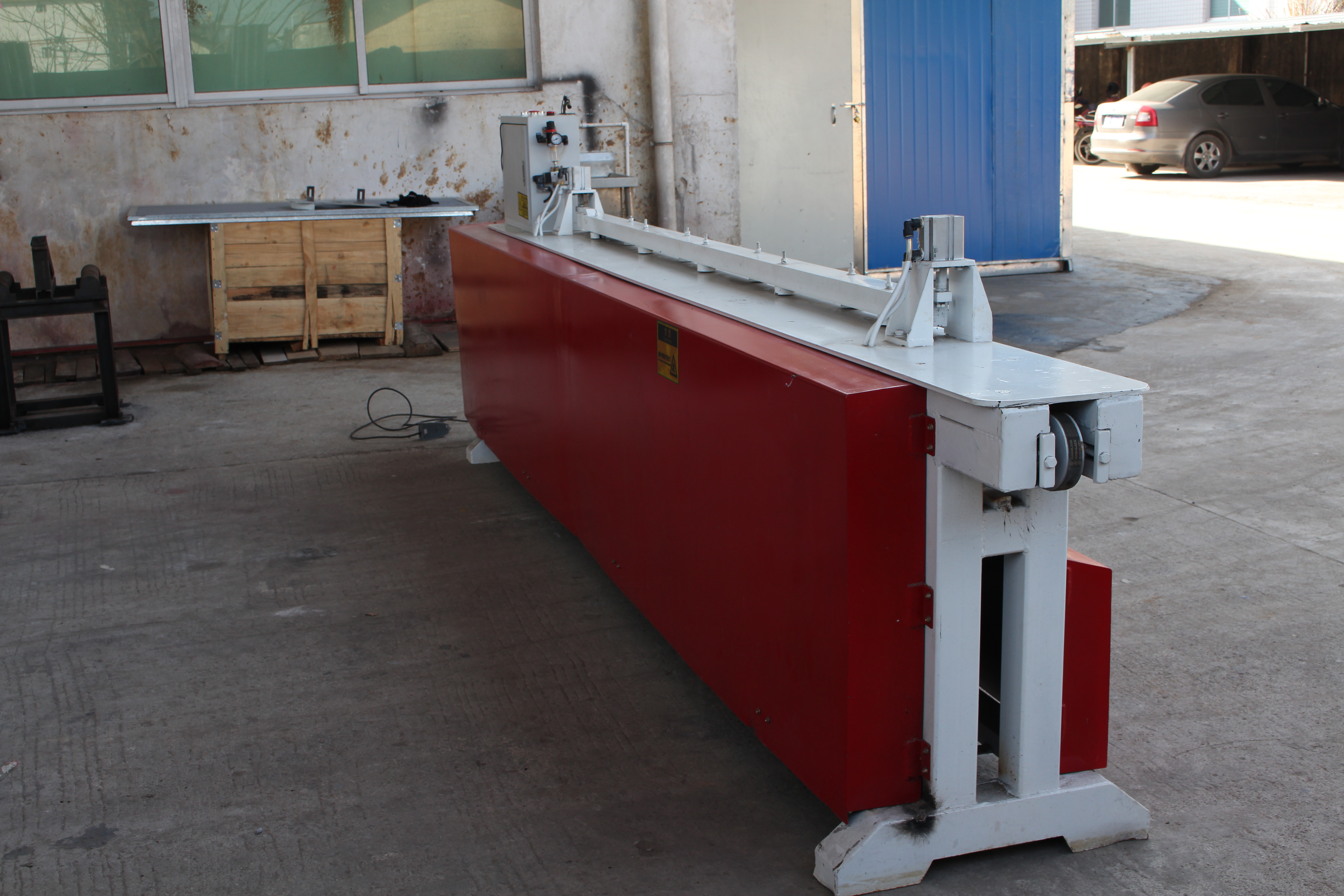 全自動新型 單側(cè)清邊鋸