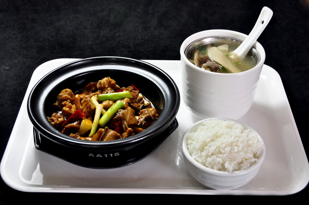 黃燜雞米飯培訓(xùn)加盟就在佳肴匯特色小吃培訓(xùn)學(xué)校 黃燜雞米飯培訓(xùn)班