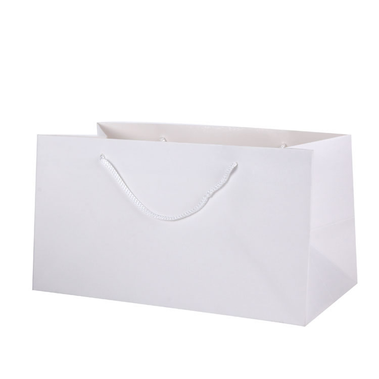 廠家定做加厚加寬牛皮紙袋現(xiàn)貨 方底外賣打包袋 快餐包裝袋外賣袋 加厚牛皮紙快餐包裝袋 外賣打包袋