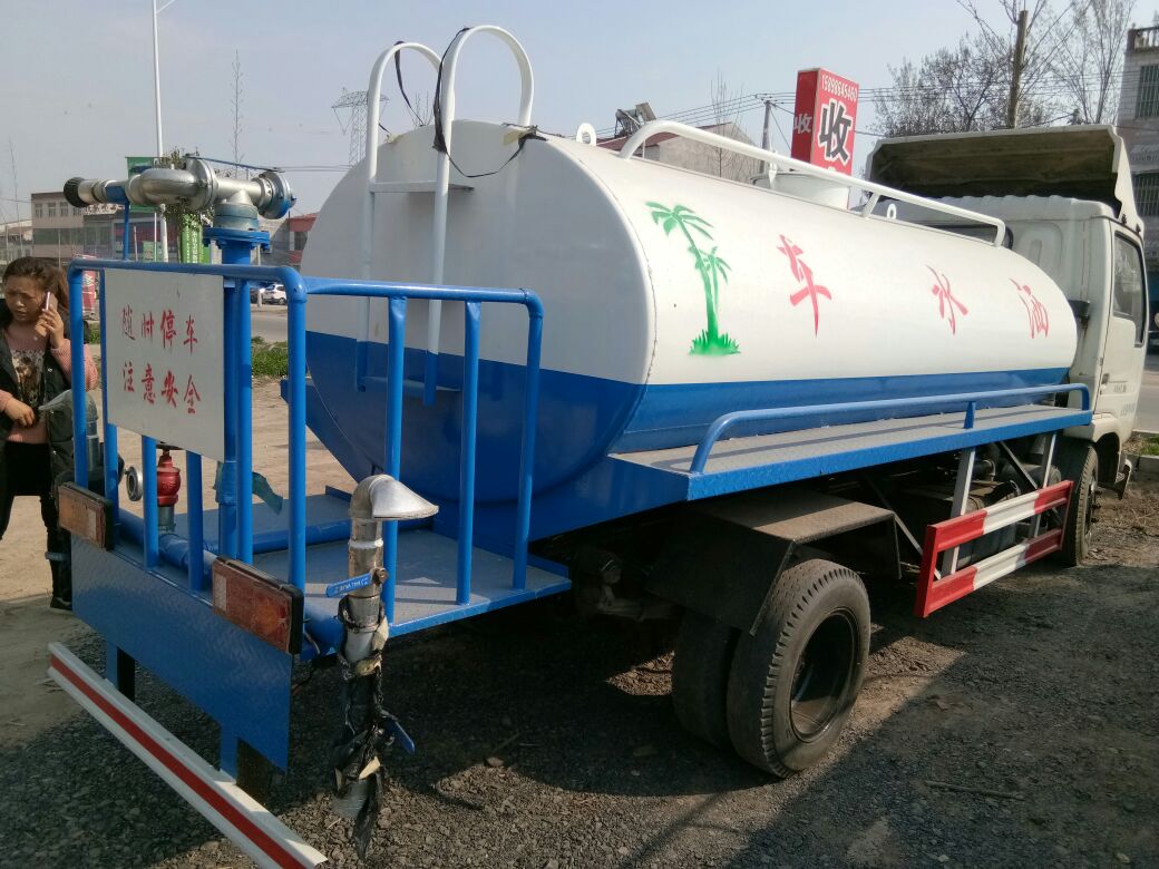 二手灑水車   灑水車出售