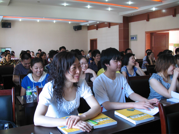 藍(lán)怡星營養(yǎng)師，增加您的就業(yè)砝碼