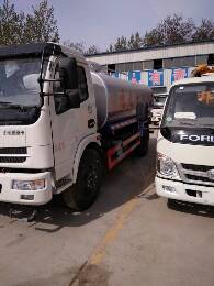 鑫飛環(huán)衛(wèi)車輛制造有限公司灑水車