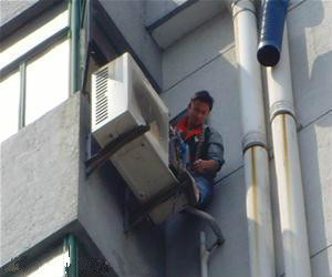 廣州天河區(qū)空調(diào)移機(jī)維修清洗保養(yǎng)，快速上門