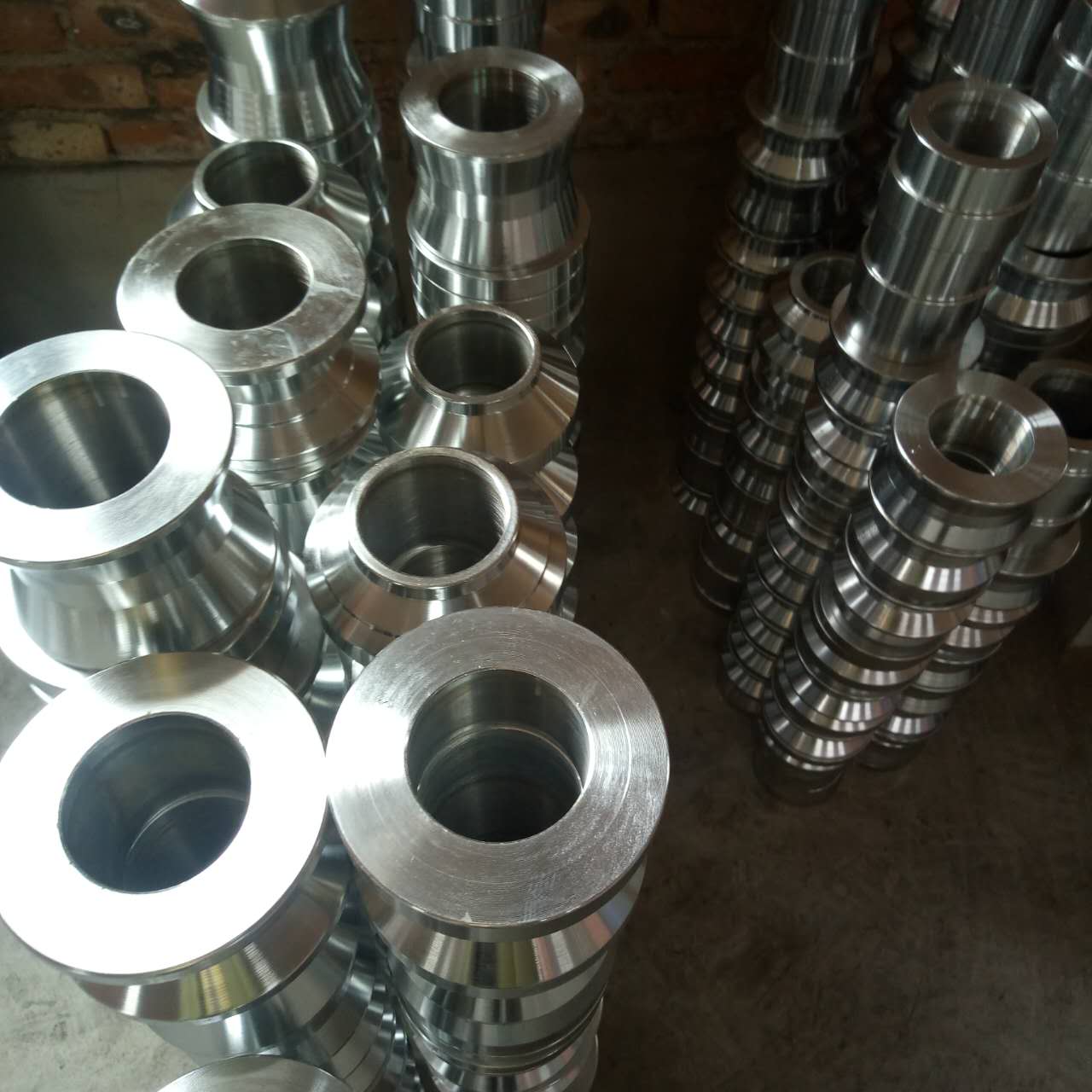 840-900彩鋼壓瓦機(jī)設(shè)備 鋼結(jié)構(gòu)搭建