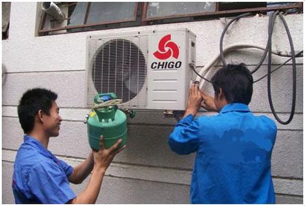 廣州空調(diào)維修、移機、加雪種，多少錢，廣州庫德制冷，服務(wù)好價格低