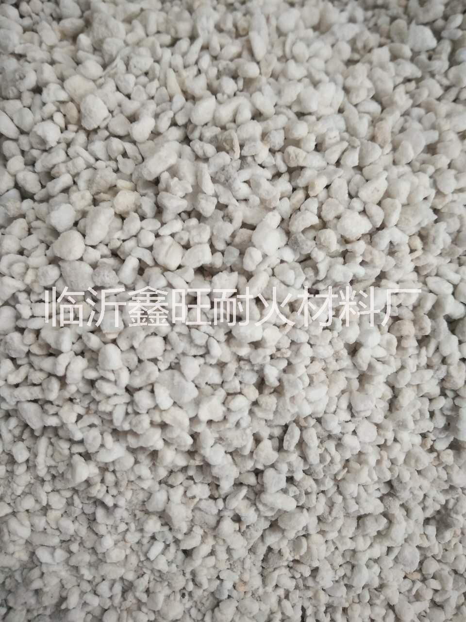 閉孔珍珠巖 閉孔珍珠巖批發(fā) 山東閉孔珍珠巖