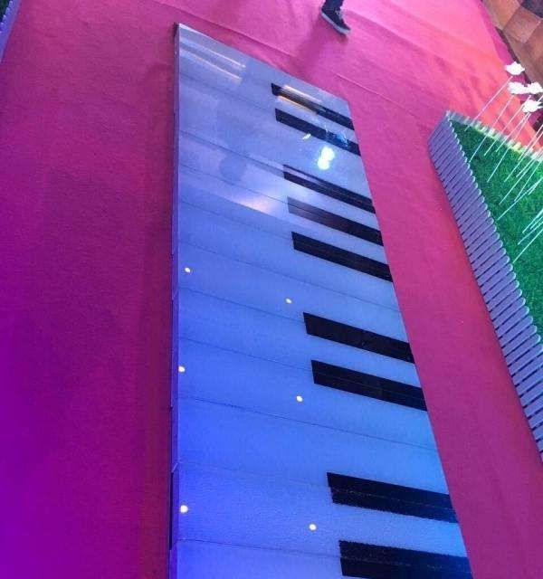 地板鋼琴出租腳踏地板鋼琴租賃 價(jià)格