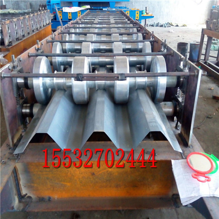 供應(yīng)異型壓瓦機(jī)810型壓瓦機(jī)