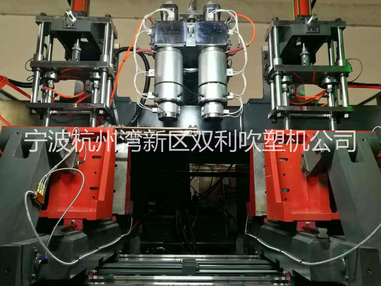 廣東吹塑機(jī) 廣東吹塑機(jī) 油桶吹塑機(jī)