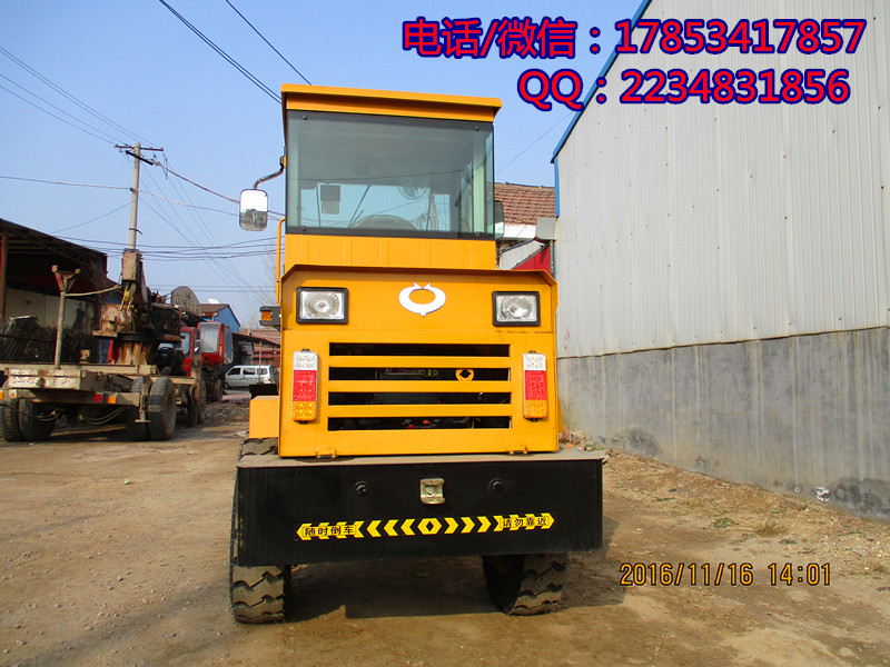 中首重工，廠家自營(yíng)：小型裝載機(jī)，小鏟車，支持定做 裝載機(jī)，小型裝載機(jī)，小鏟車