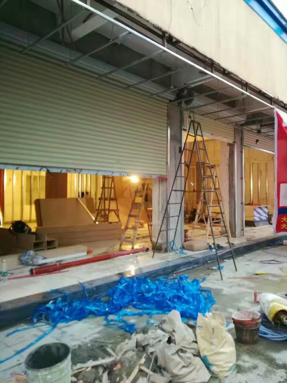 塘廈電動卷閘門報價 塘廈電動卷閘門安裝 塘廈電動卷閘門直銷