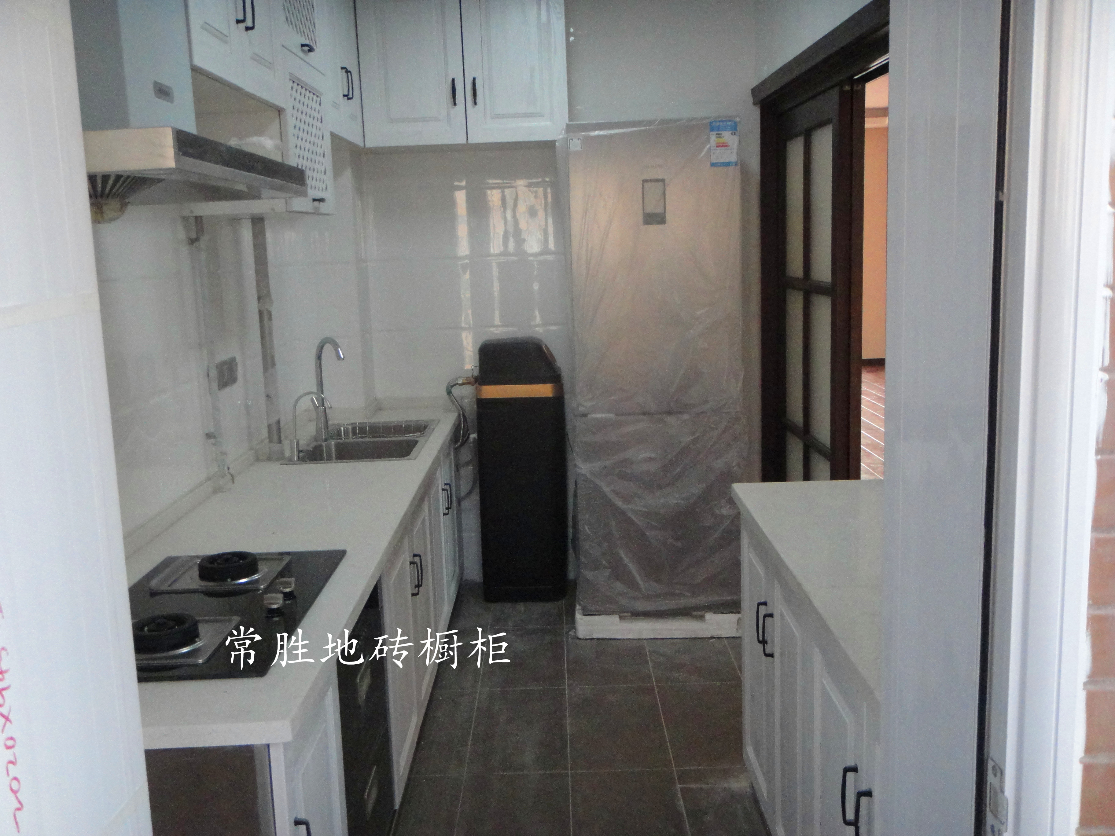 廚房裝修櫥柜到底要不要做到頂？常勝地磚櫥柜 廚房櫥柜