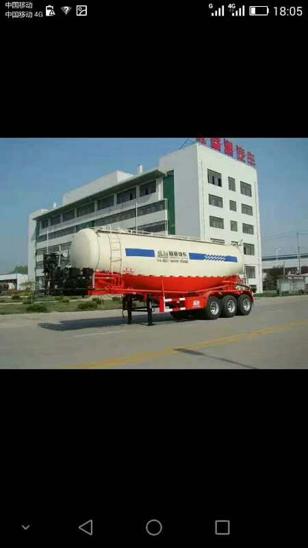 湖南油罐半掛車(chē)報(bào)價(jià)，湖南油罐半掛車(chē)廠家，湖南油罐半掛車(chē)銷(xiāo)售
