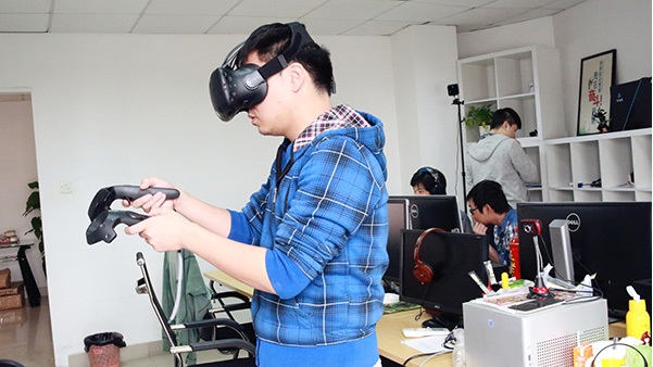 壹傳誠AR/VR地鐵展廳1