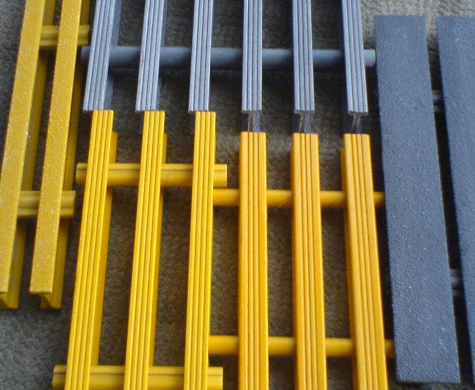 廠家直銷玻璃鋼圍欄塑鋼護欄玻璃鋼柵欄欄桿