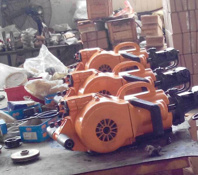 YN27C內(nèi)燃鑿巖機/手持鑿巖機