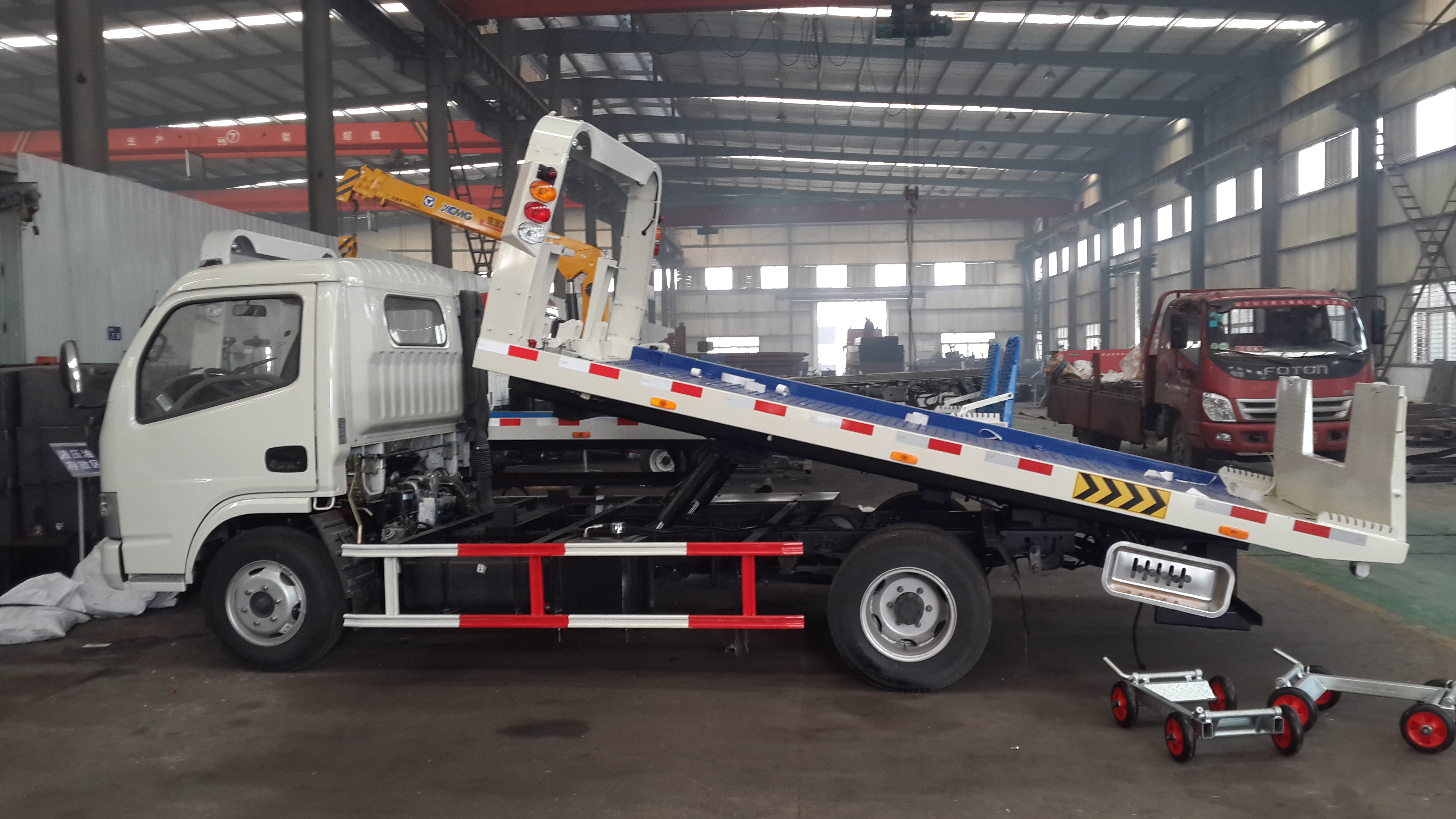 廠家出售清障車4.2-5.6米板長(zhǎng)   可上藍(lán)牌，C證就能開
