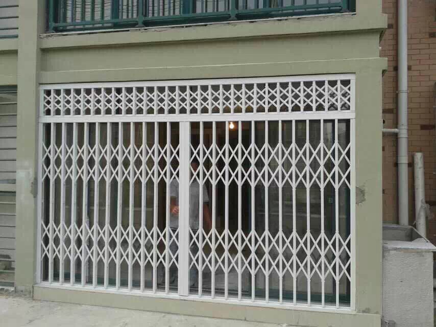 佛山廠家供應(yīng)高硬度鋁合金拉閘門窗