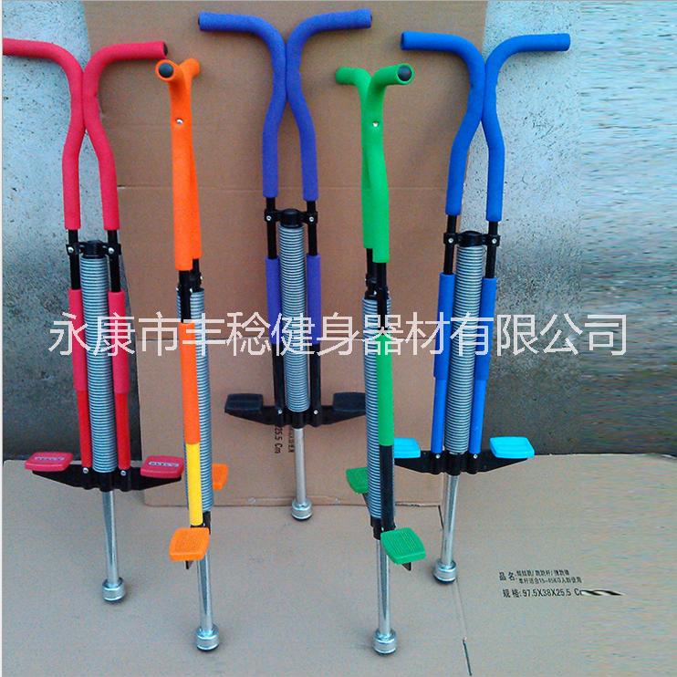 廠家直銷青少年娃娃跳 雙桿娃娃跳 青少年運(yùn)動(dòng)器材彈跳器 一件代發(fā)