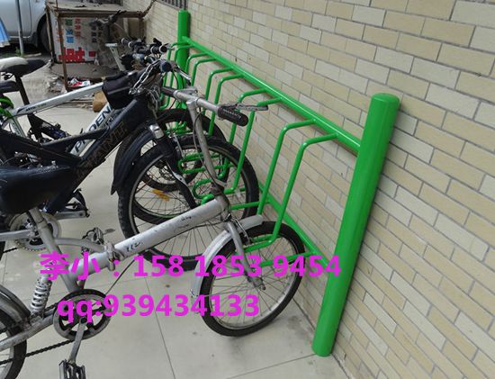 深圳某工廠停車場的一大亮點(diǎn)停車架