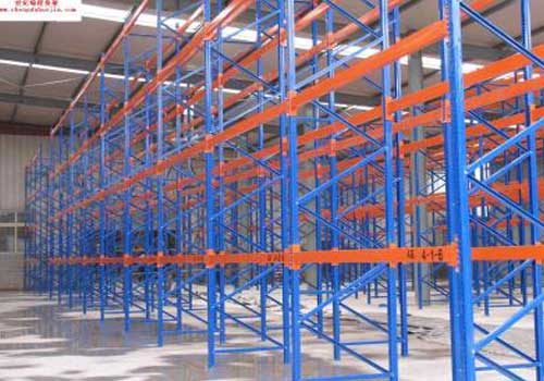 南昌 南昌倉儲(chǔ)設(shè)備駛?cè)胧截浖艹鍪叟l(fā)