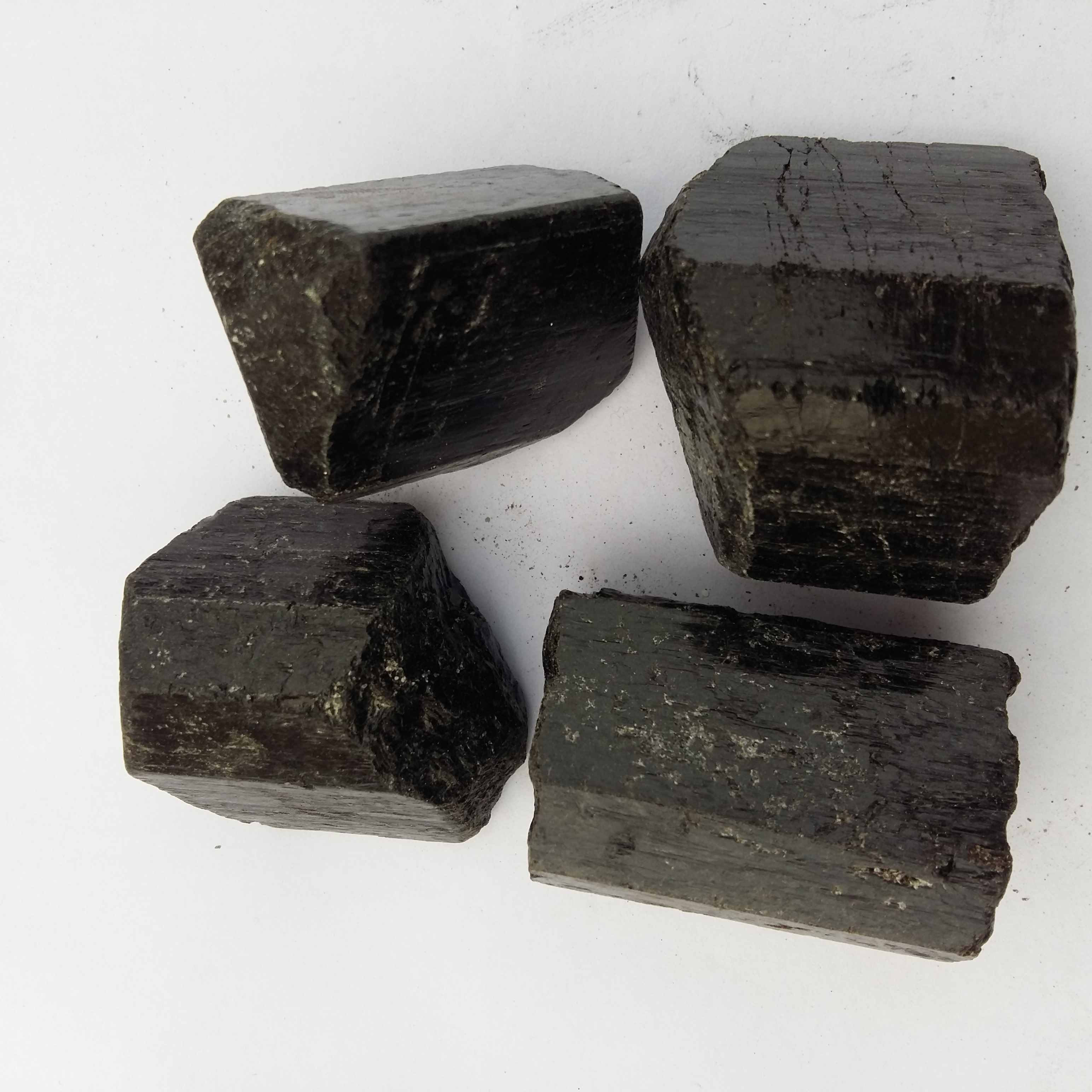 燕國廠家*晶體電氣石 電氣石顆粒